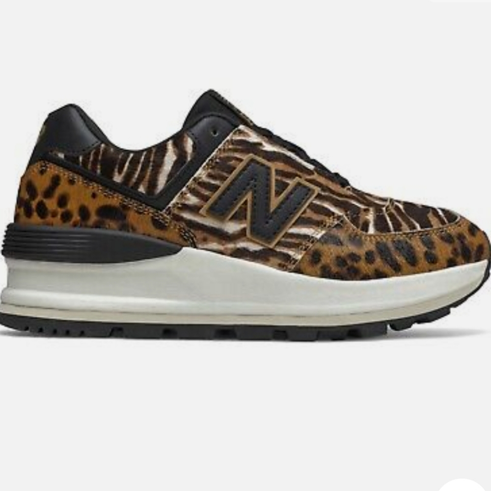 NIB New Balance 574 Animal Print Calf Hair Sneakers Size 8 - Picture 2 of 4